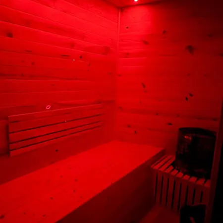 아파트 And Cote Avec Jacuzzi Et Sauna Prive