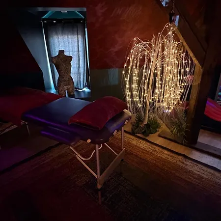 And Cote Avec Jacuzzi Et Sauna Prive